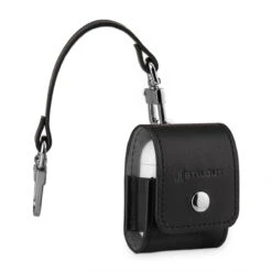 StilGut - AirPods Case Aus Leder Mit Lederband & Karabiner -Outlet STILGUT Store airpods case aus leder mit lederband karabiner schwarz nappa 01 1