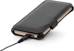 StilGut - Handyhülle Für HTC One M9 "UltraSlim" Mit Standfunktion -Outlet STILGUT Store htc one m9 case stdf v2 schw 05