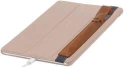 StilGut - IPad 2018 Pencil-Halter Mit Lightning Adapter-Fach & Lasche -Outlet STILGUT Store ipad 2018 pencil halter mit lightning adapter fach lasche cognac 05