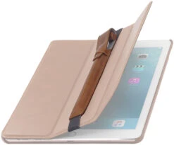 StilGut - IPad 2018 Pencil-Halter Mit Lightning Adapter-Fach & Lasche -Outlet STILGUT Store ipad 2018 pencil halter mit lightning adapter fach lasche cognac 06