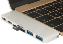 StilGut - USB-C Hub Mit Ladefunktion (MacBook Pro Version) -Outlet STILGUT Store usb c hub mit ladefunktion macbook pro silber 04
